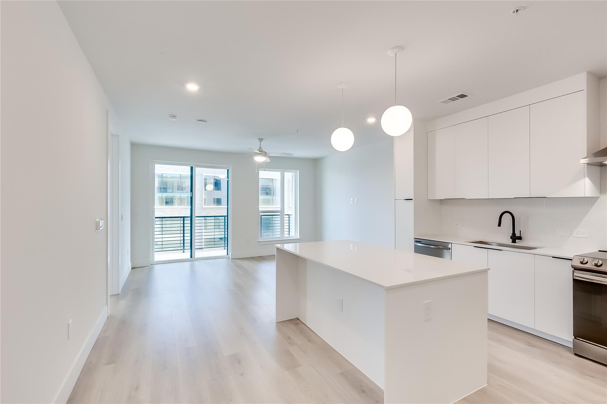 1701 Simond Ave # 310, Austin, TX 78723