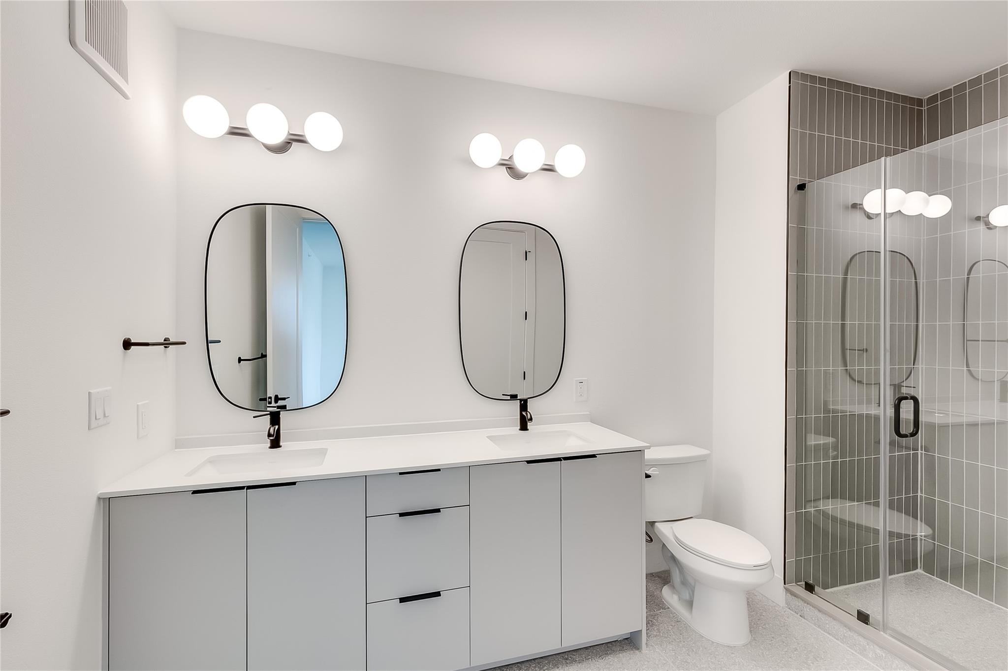 1701 Simond Ave # 310, Austin, TX 78723