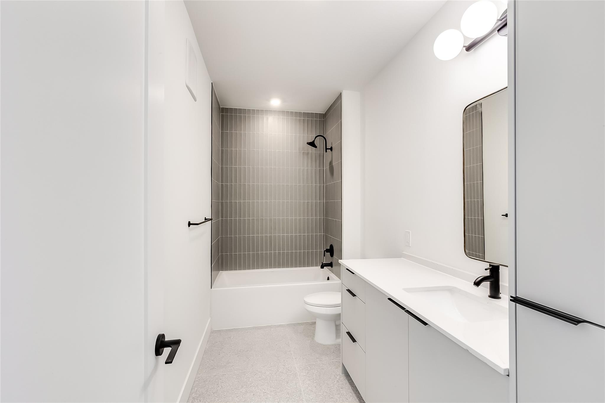 1701 Simond Ave # 310, Austin, TX 78723