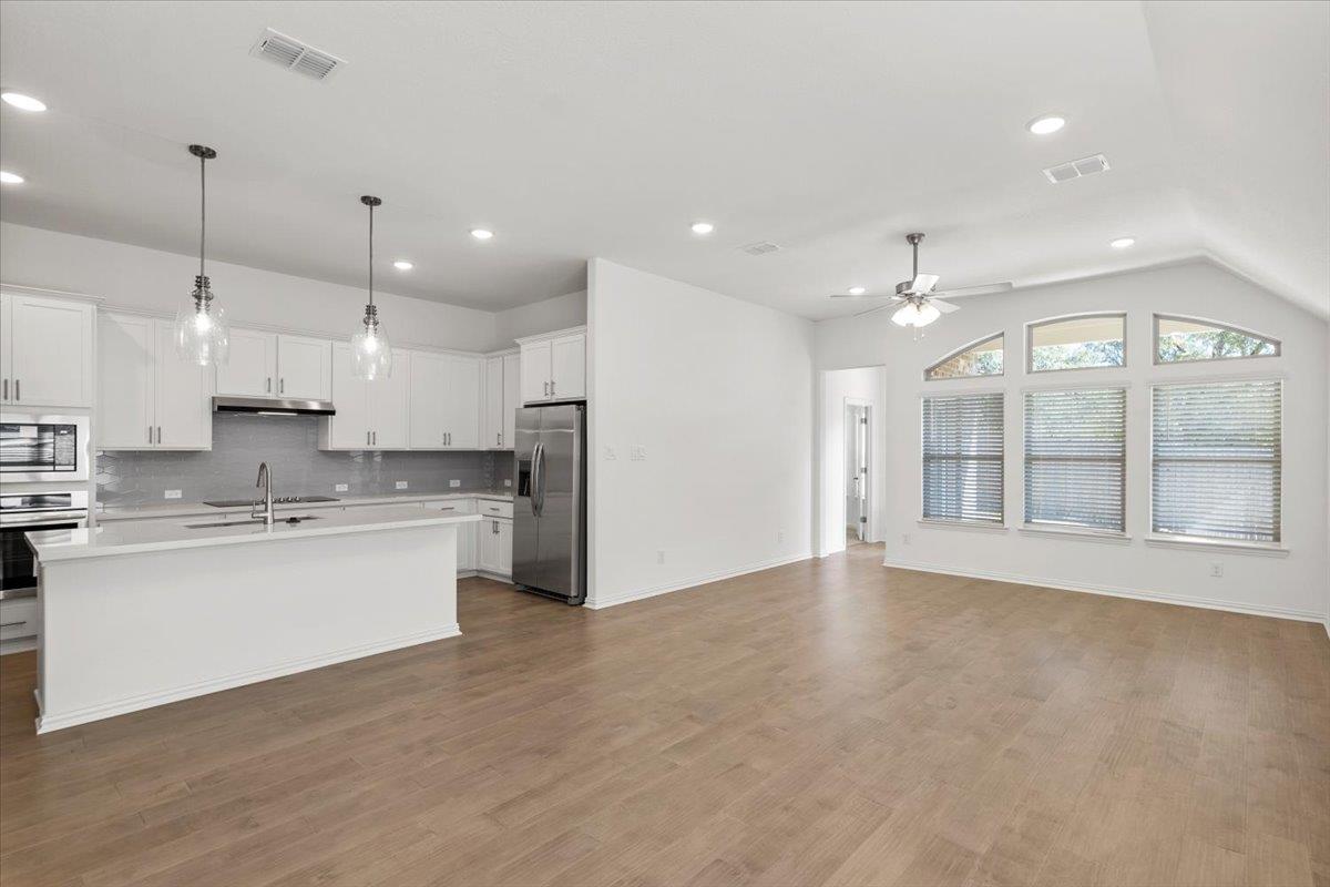 1425 Cole Estates Dr, Georgetown, TX 78628