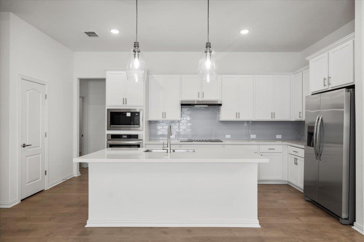 1425 Cole Estates Dr, Georgetown, TX 78628