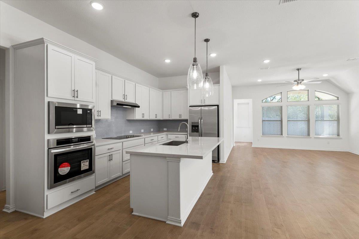 1425 Cole Estates Dr, Georgetown, TX 78628