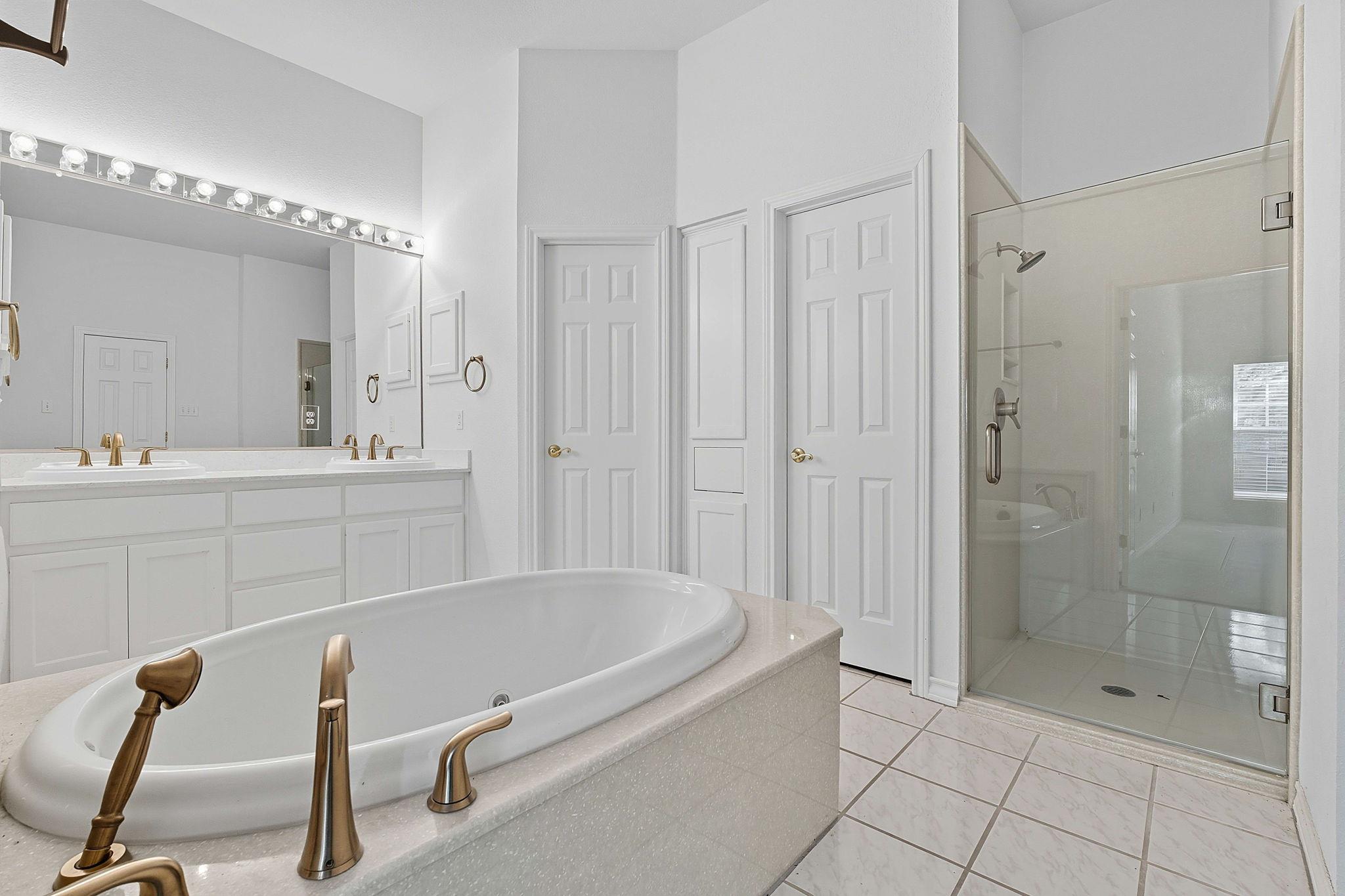 700 Barrett Ln, Austin, TX 78733