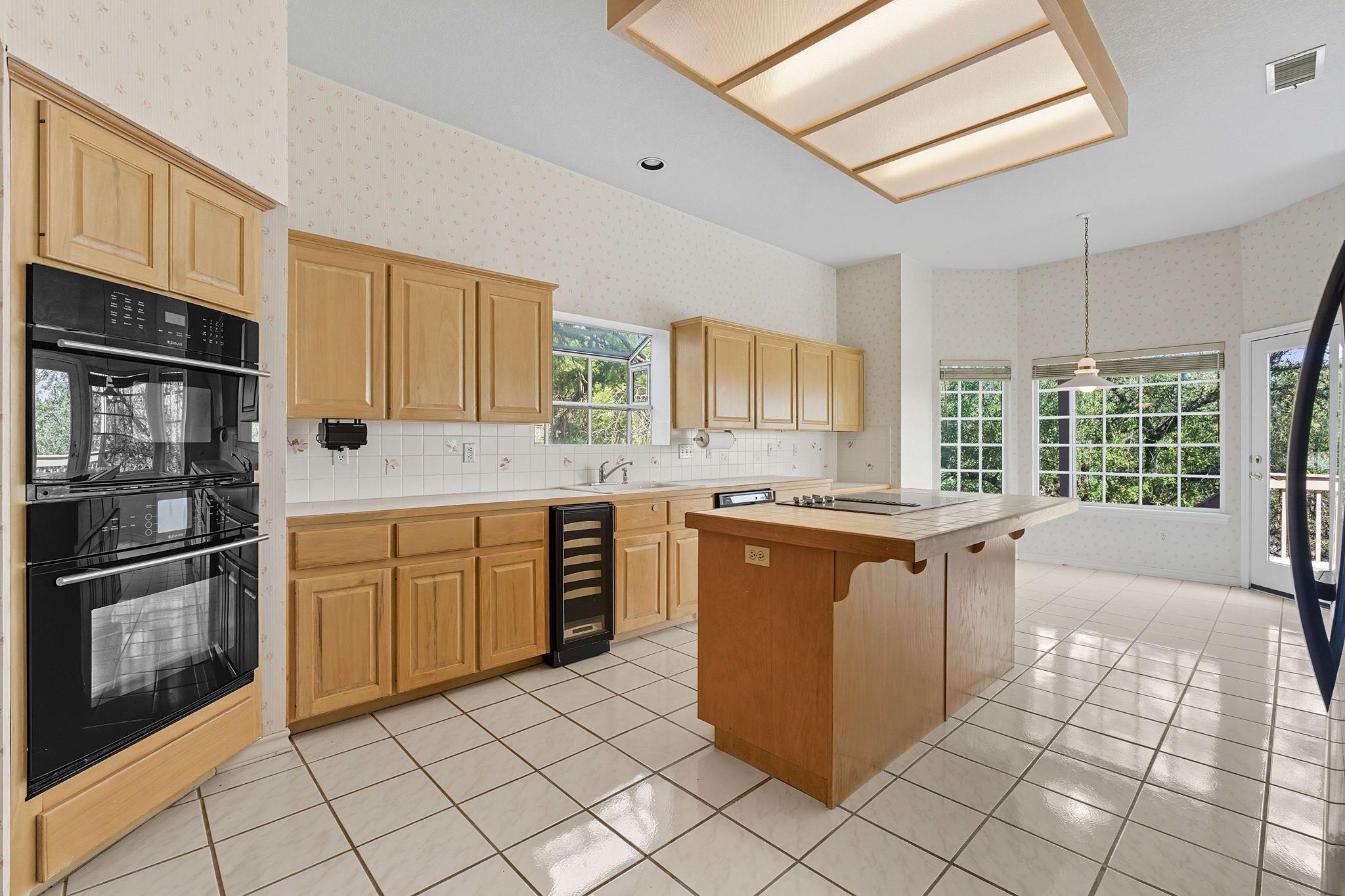 700 Barrett Ln, Austin, TX 78733