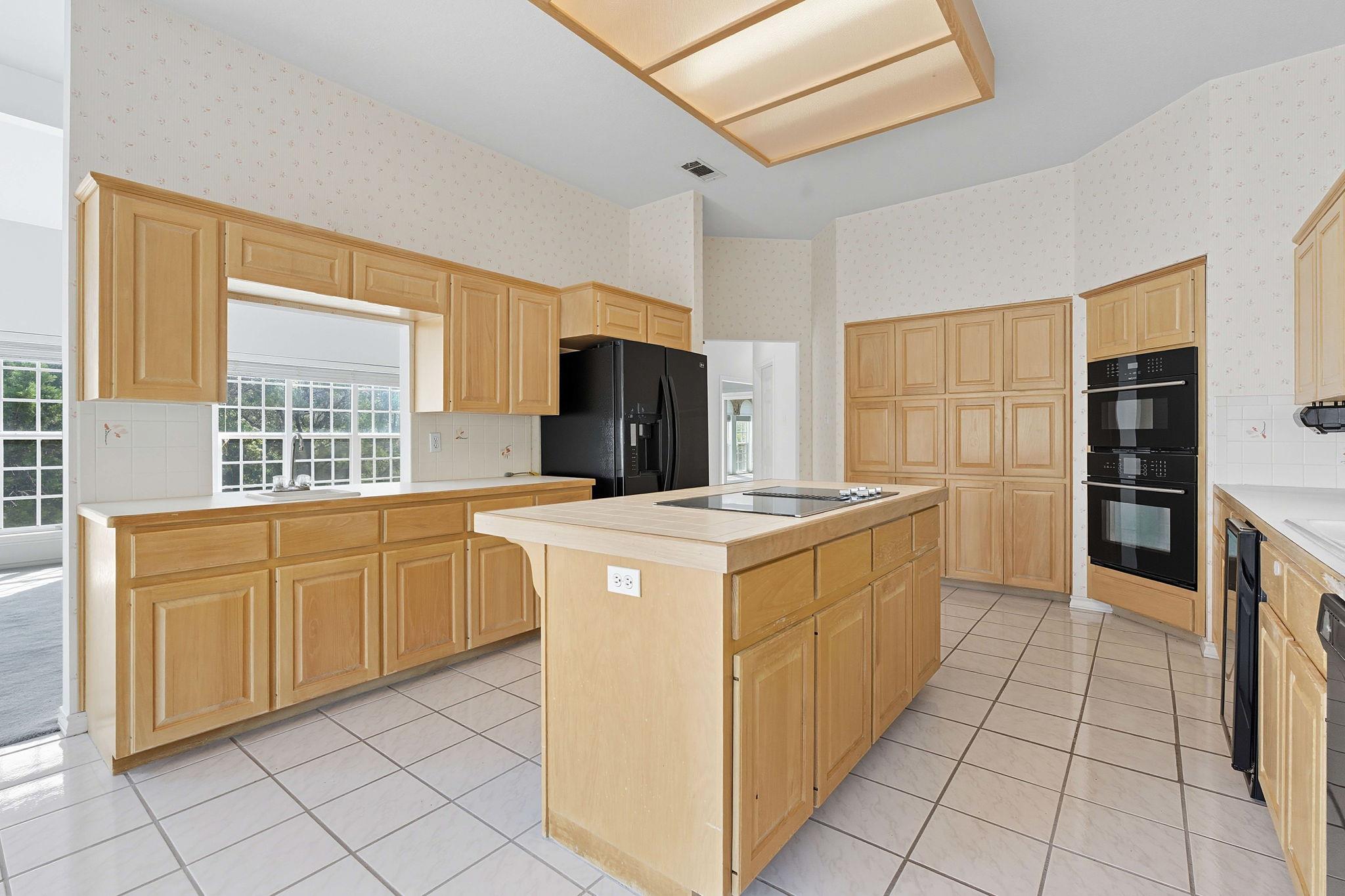 700 Barrett Ln, Austin, TX 78733