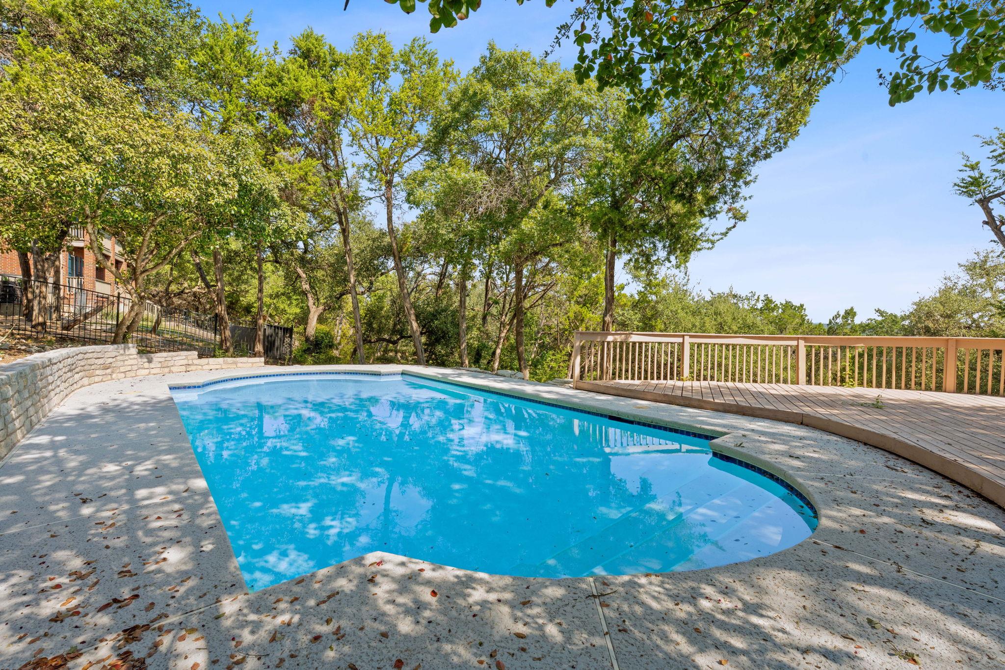 700 Barrett Ln, Austin, TX 78733