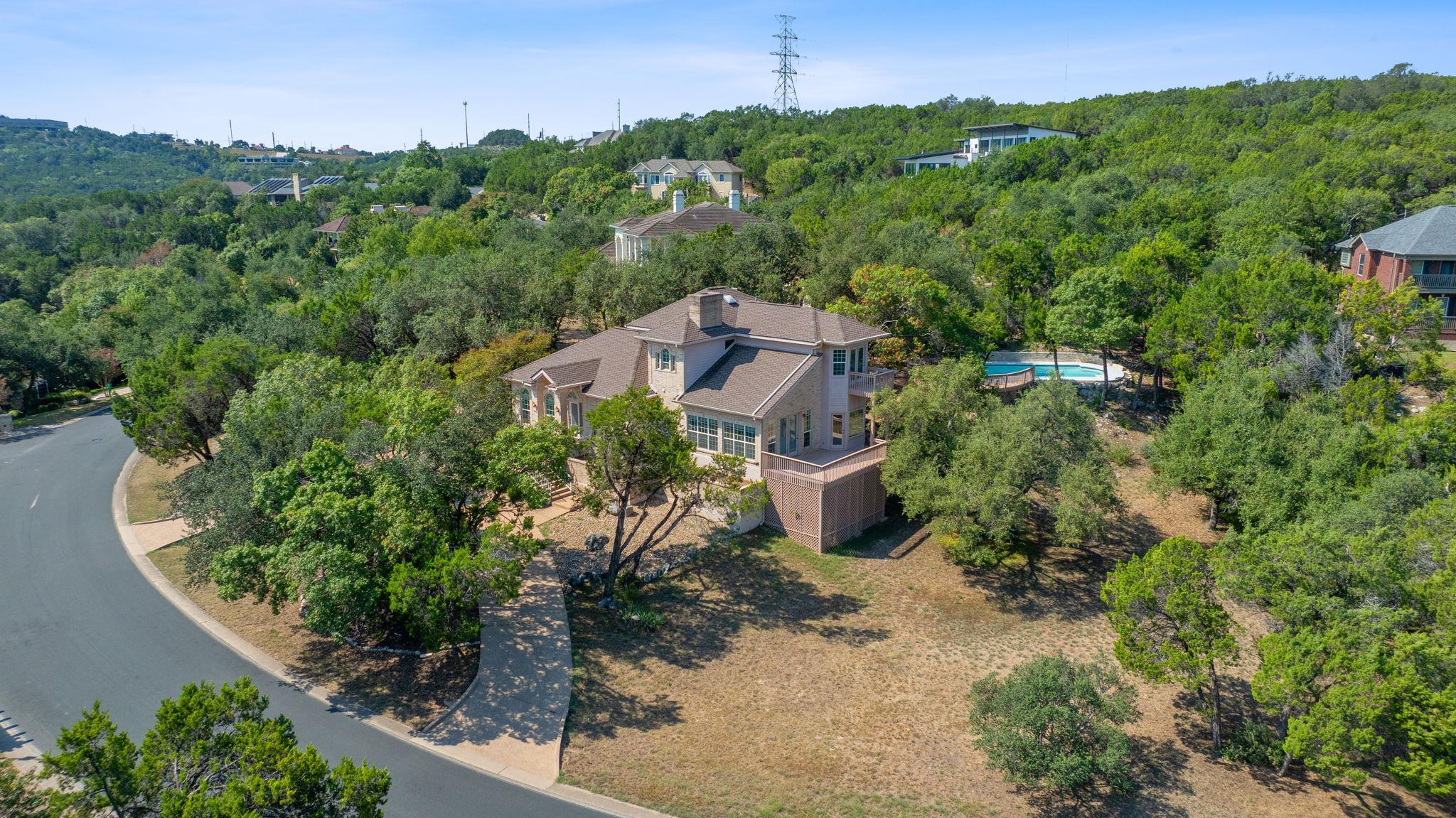 700 Barrett Ln, Austin, TX 78733