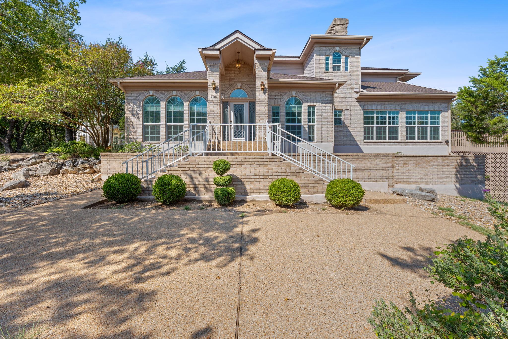 700 Barrett Ln, Austin, TX 78733