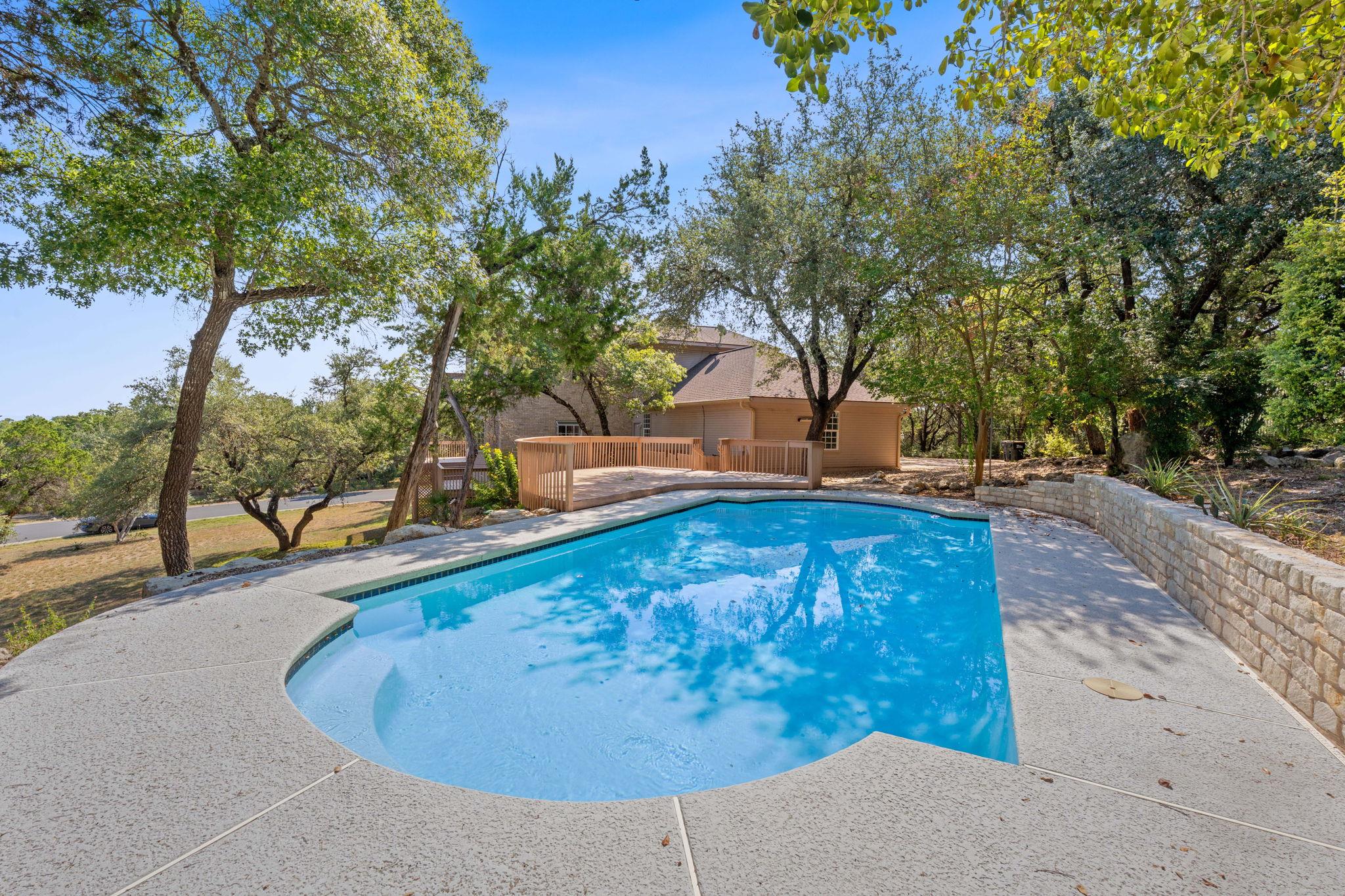 700 Barrett Ln, Austin, TX 78733