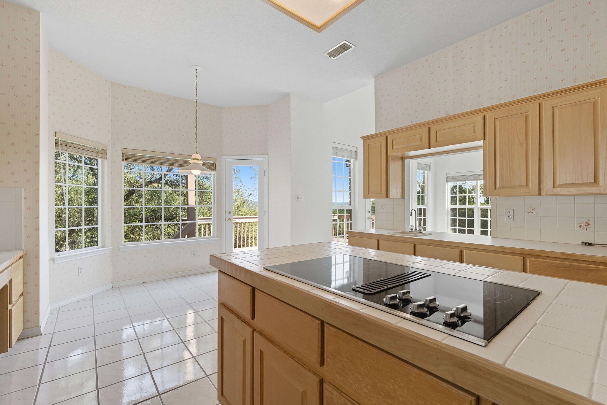 700 Barrett Ln, Austin, TX 78733