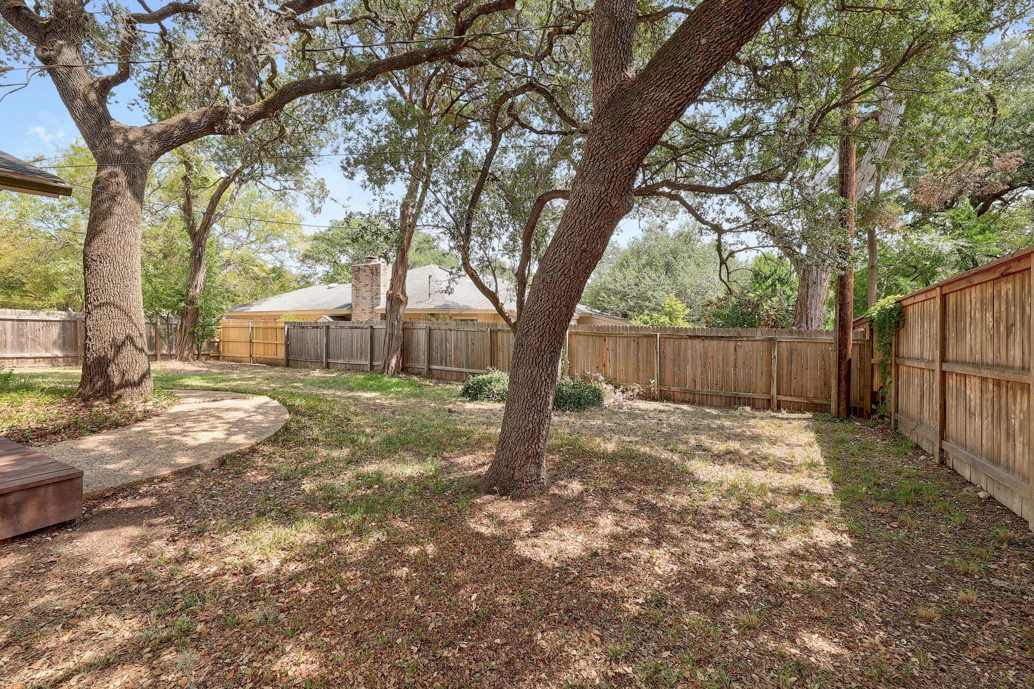 3601 Peregrine Falcon Dr, Austin, TX 78746