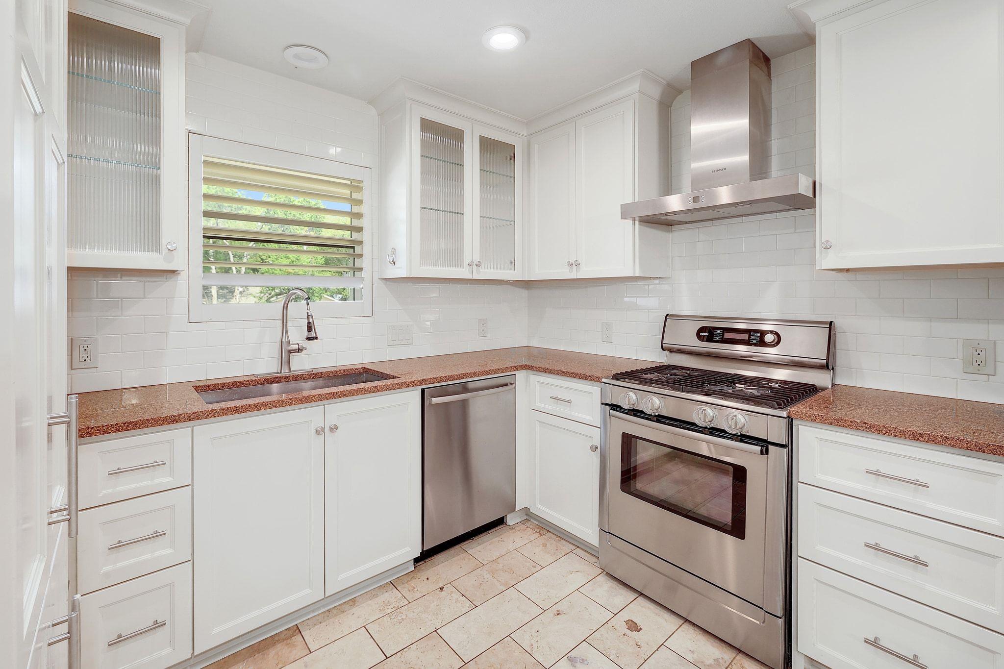 3601 Peregrine Falcon Dr, Austin, TX 78746