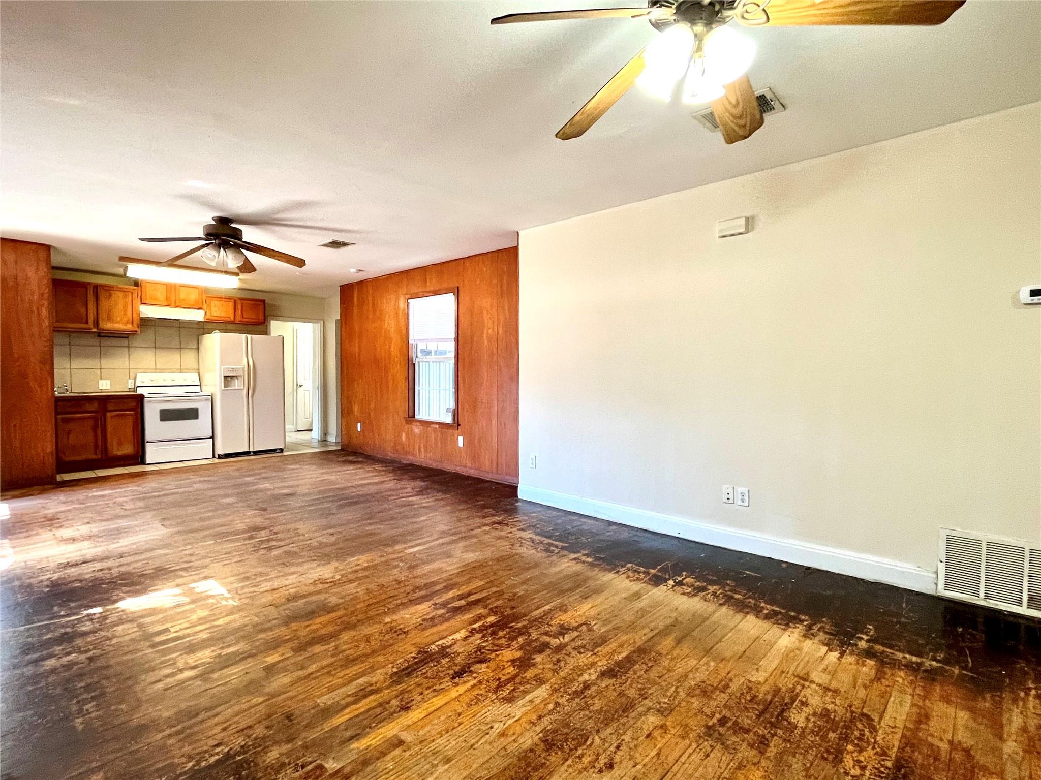 304 Montopolis Dr # B, Austin, TX 78741