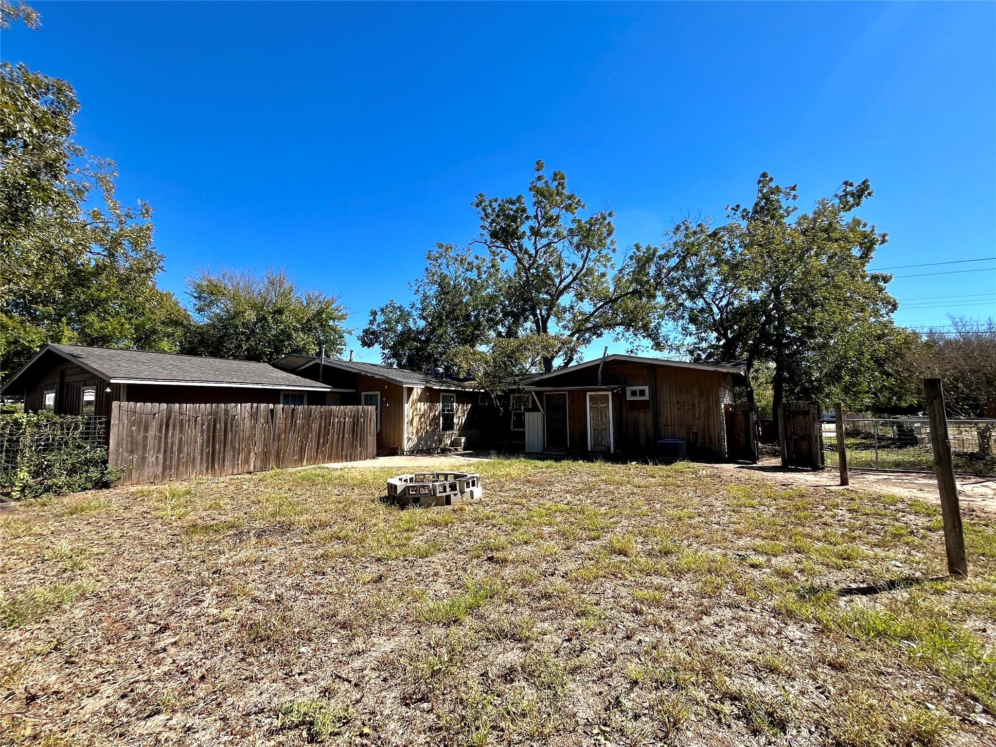 304 Montopolis Dr # B, Austin, TX 78741