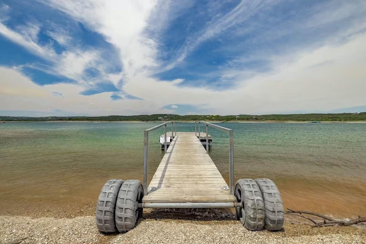 18803 Hogan Cir # 14, Point Venture, TX 78645