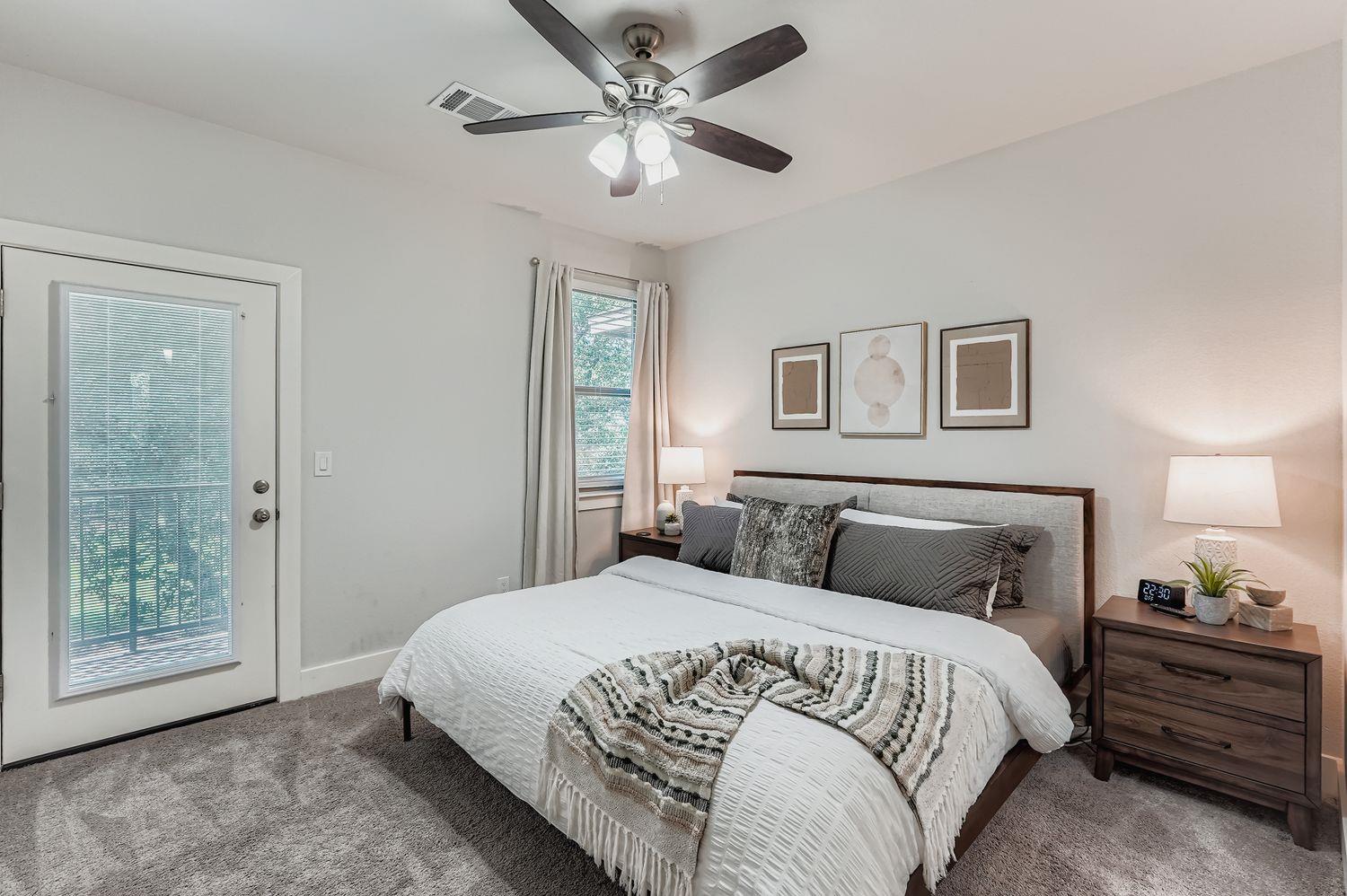 18803 Hogan Cir # 14, Point Venture, TX 78645