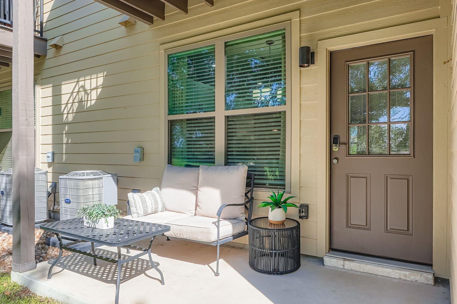 18803 Hogan Cir # 14, Point Venture, TX 78645