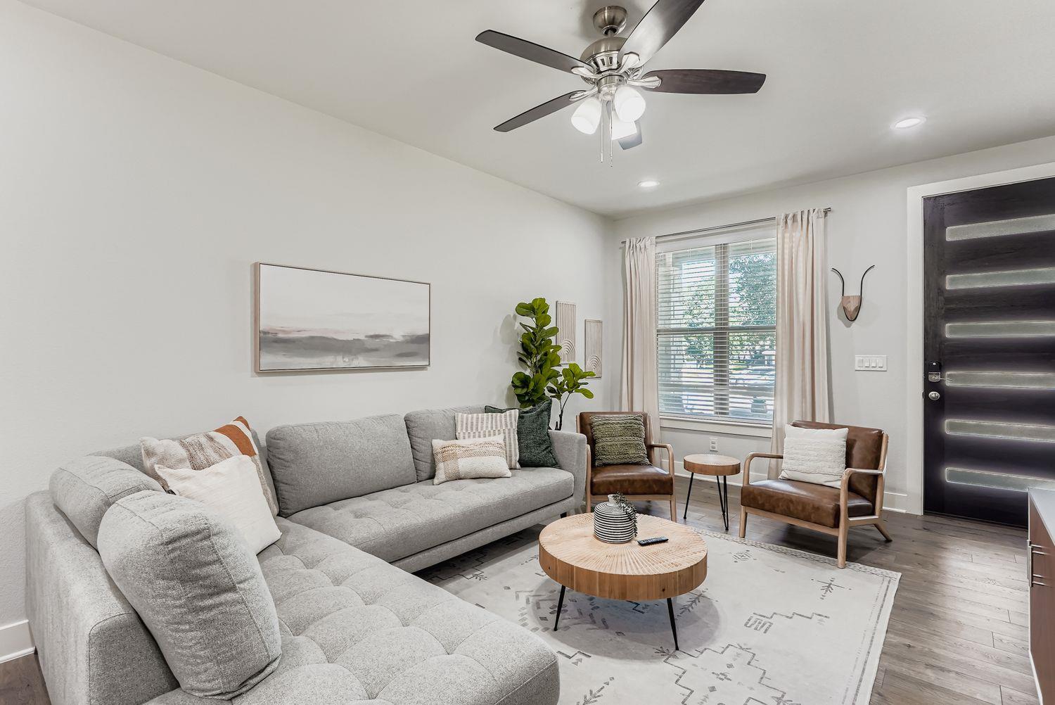 18803 Hogan Cir # 14, Point Venture, TX 78645