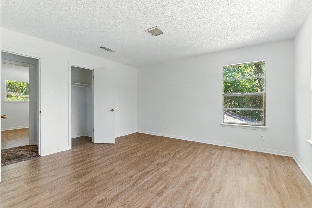 2401 Homedale Cir, Austin, TX 78704