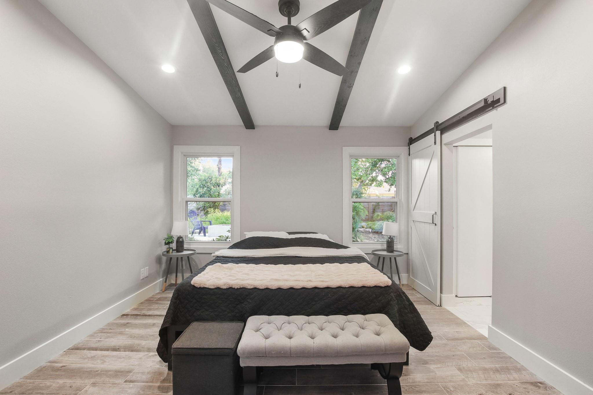 10129 Aspen St, Austin, TX 78758