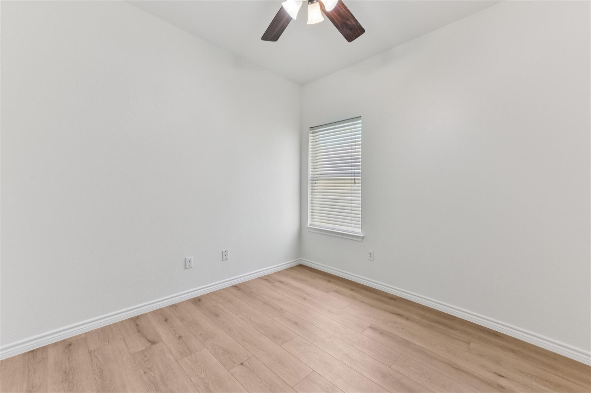 812 Northcreek Blvd, Leander, TX 78641