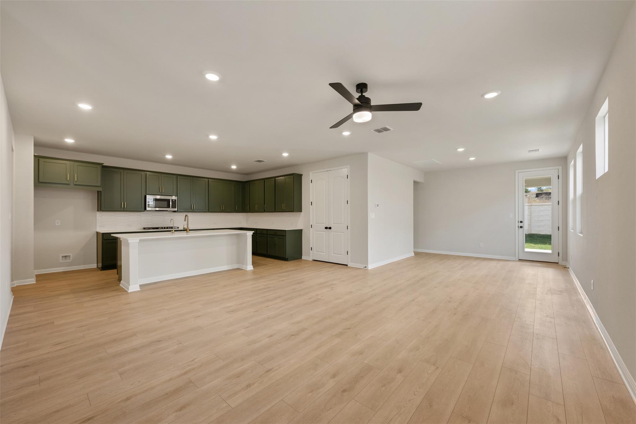 288 Ranier Way, Dripping Springs, TX 78620