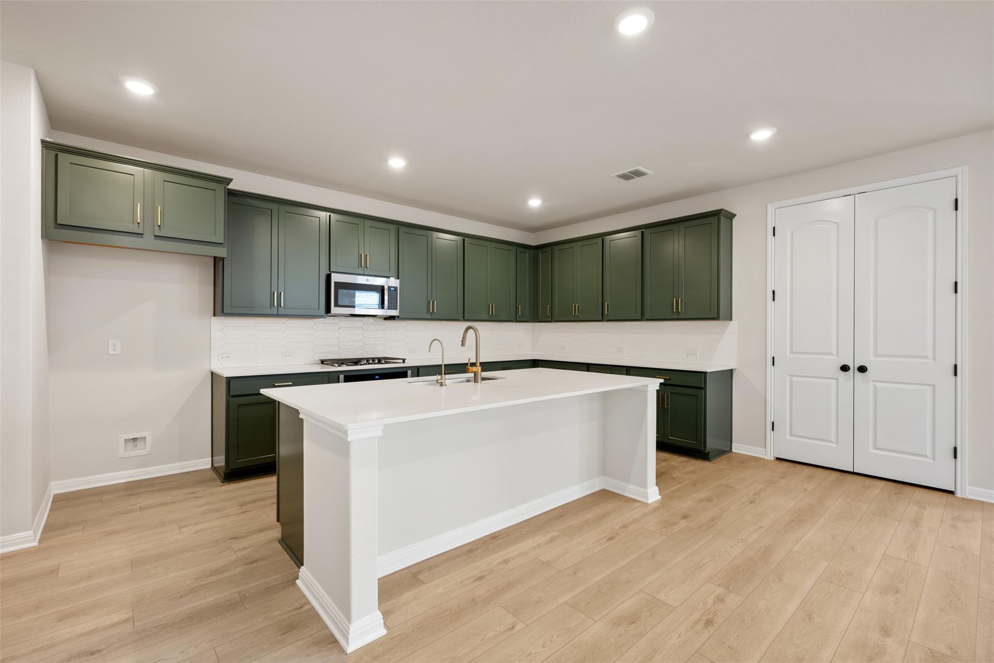 288 Ranier Way, Dripping Springs, TX 78620