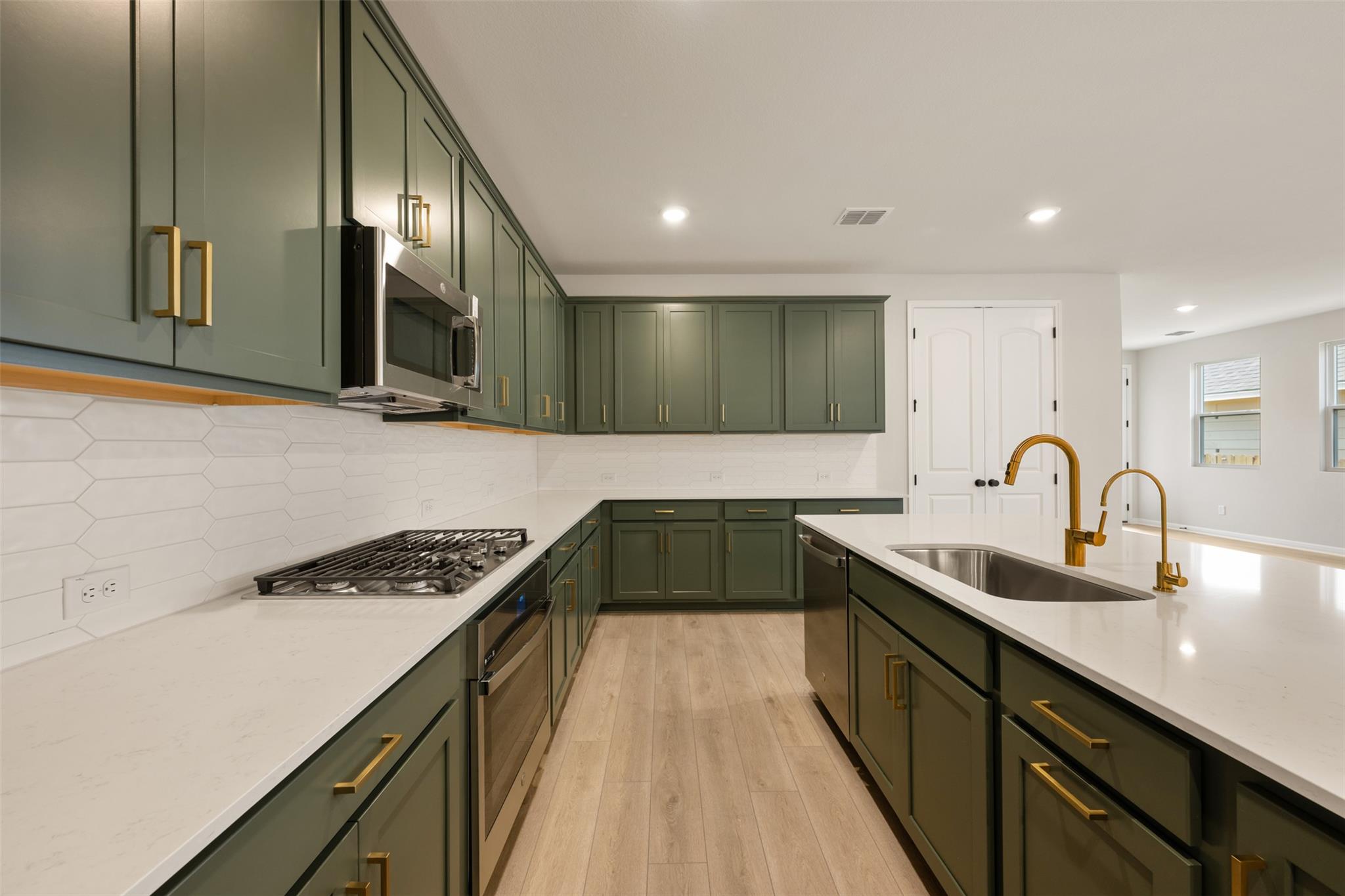 288 Ranier Way, Dripping Springs, TX 78620