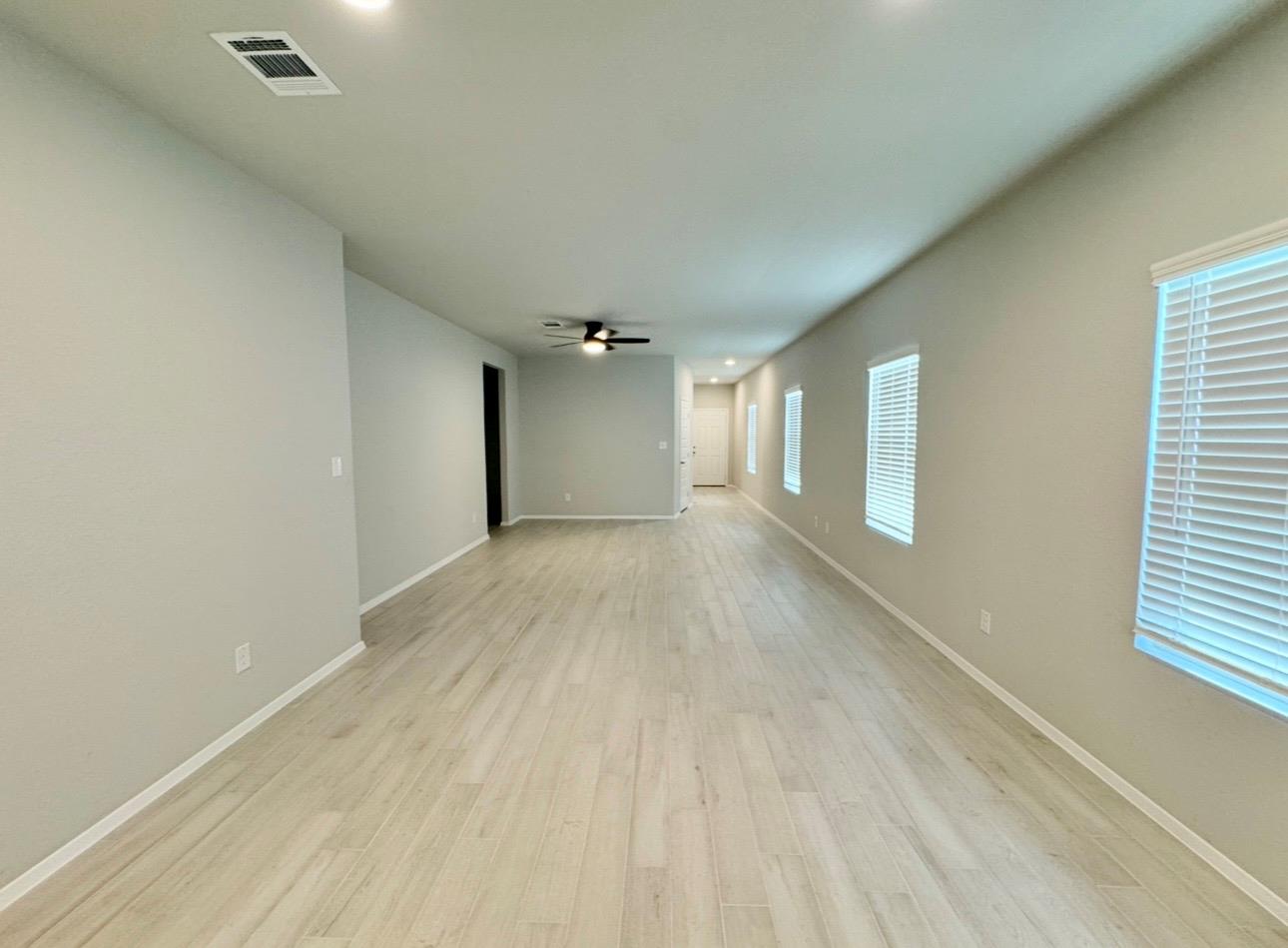 204 Tillage Rd, Elgin, TX 78621