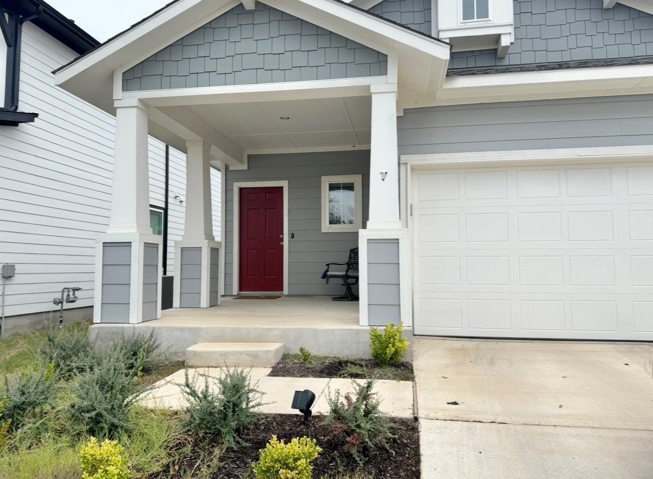 204 Tillage Rd, Elgin, TX 78621