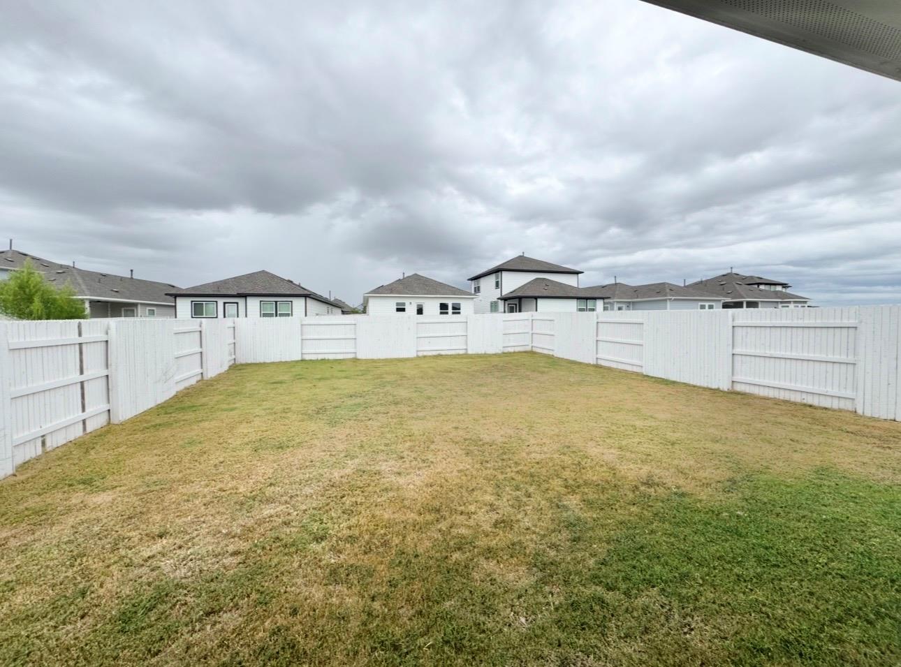 204 Tillage Rd, Elgin, TX 78621