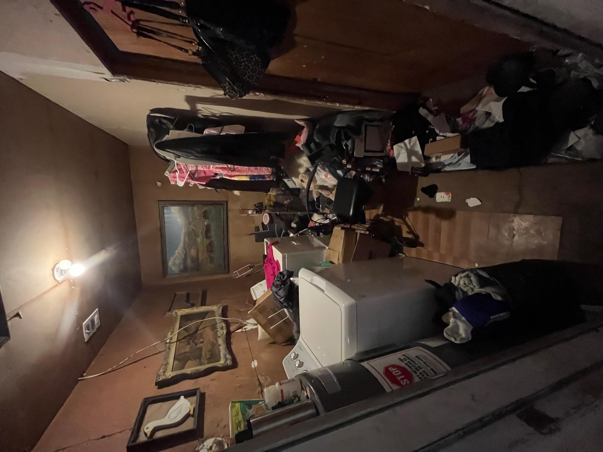 905 Luann Ln, Lockhart, TX 78644