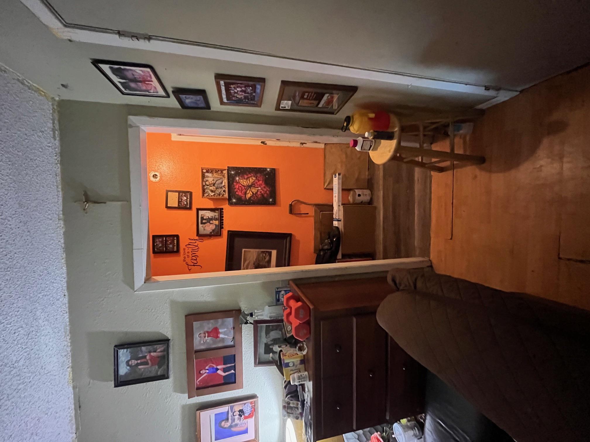 905 Luann Ln, Lockhart, TX 78644