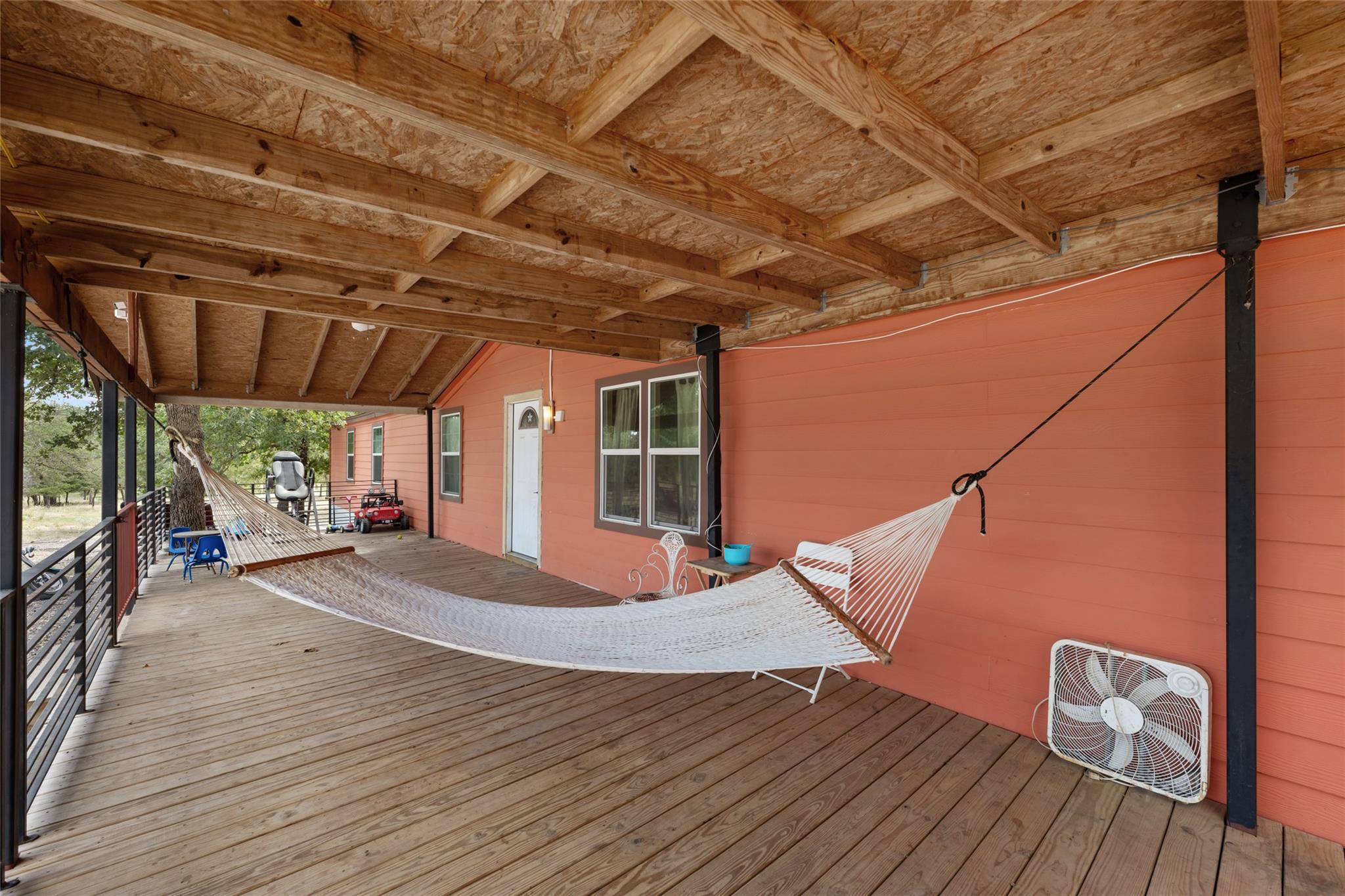 485 Bridgestone Ct, Lockhart, TX 78644