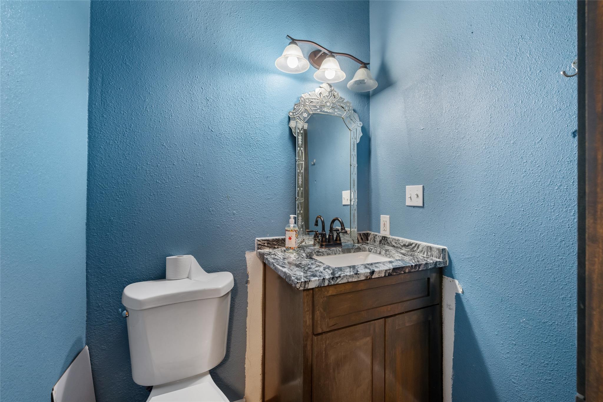 485 Bridgestone Ct, Lockhart, TX 78644