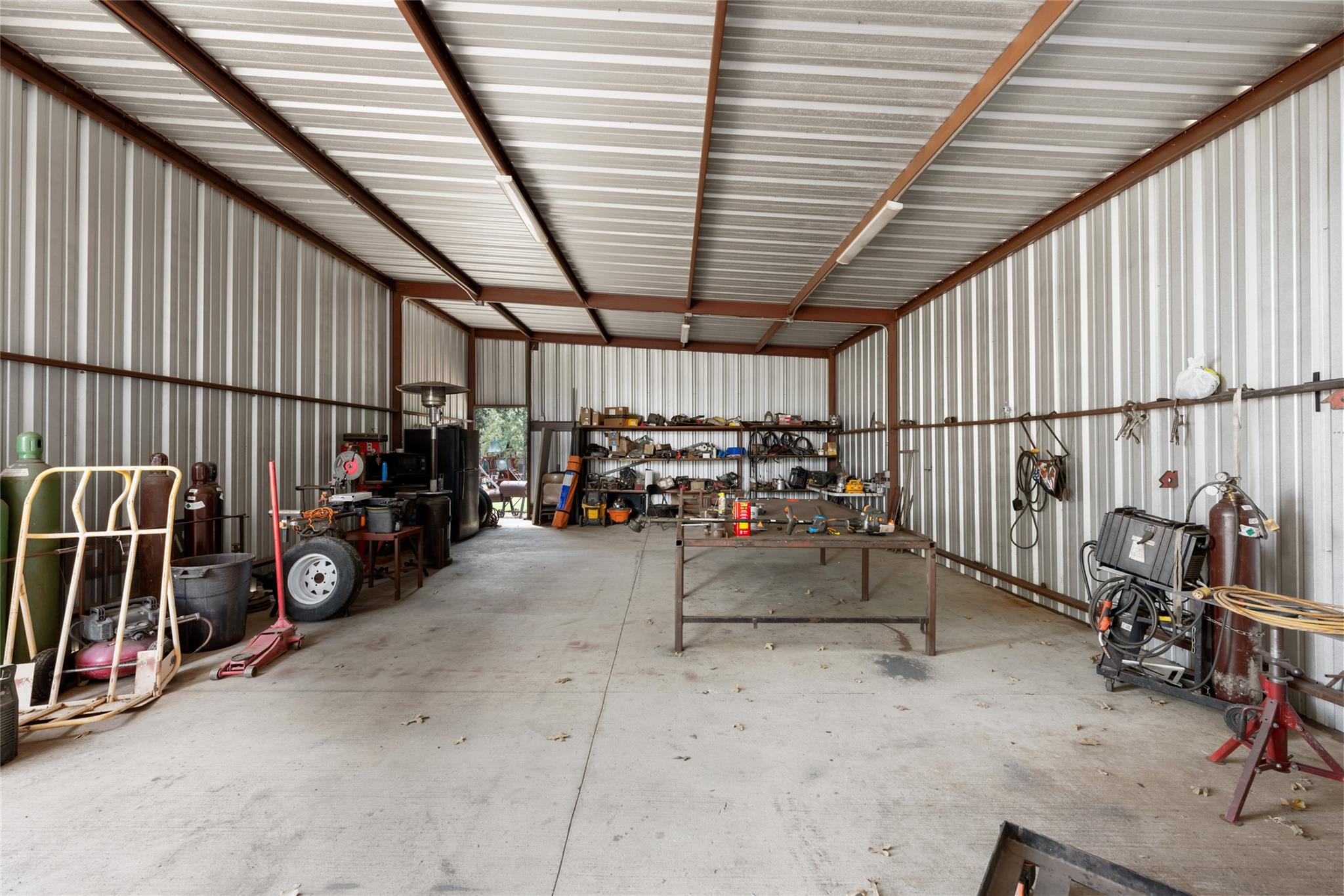 485 Bridgestone Ct, Lockhart, TX 78644