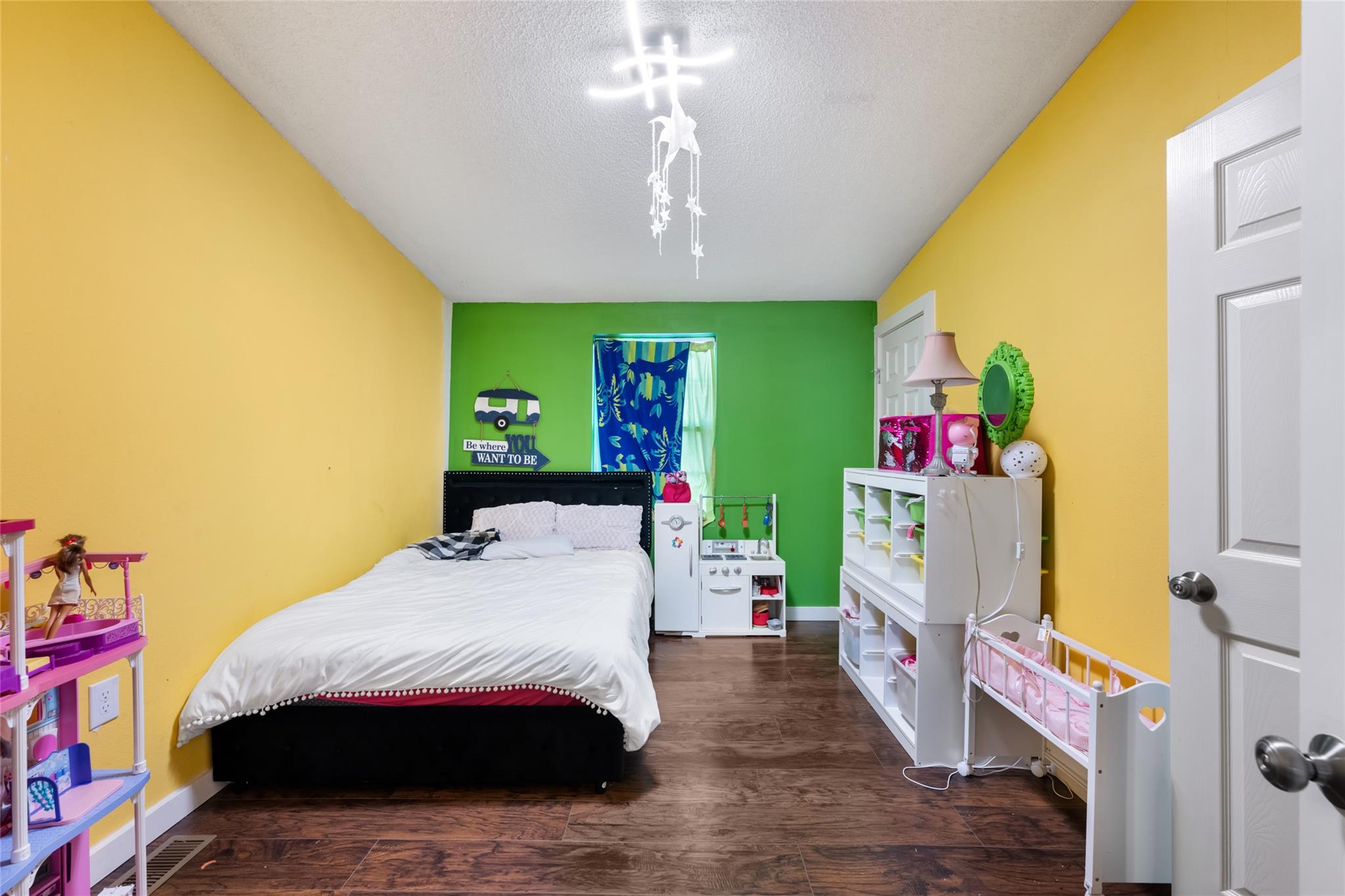 485 Bridgestone Ct, Lockhart, TX 78644