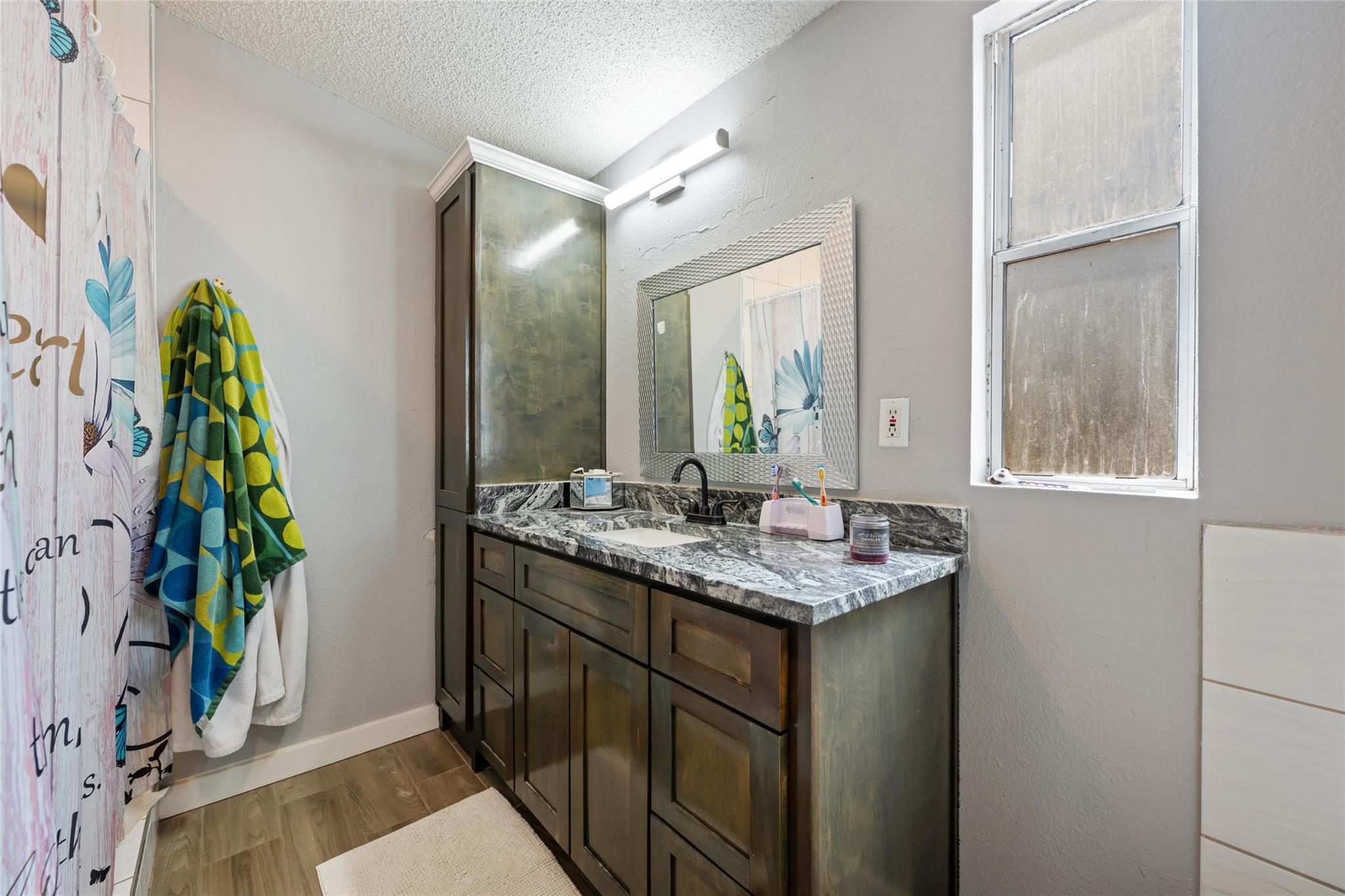 485 Bridgestone Ct, Lockhart, TX 78644