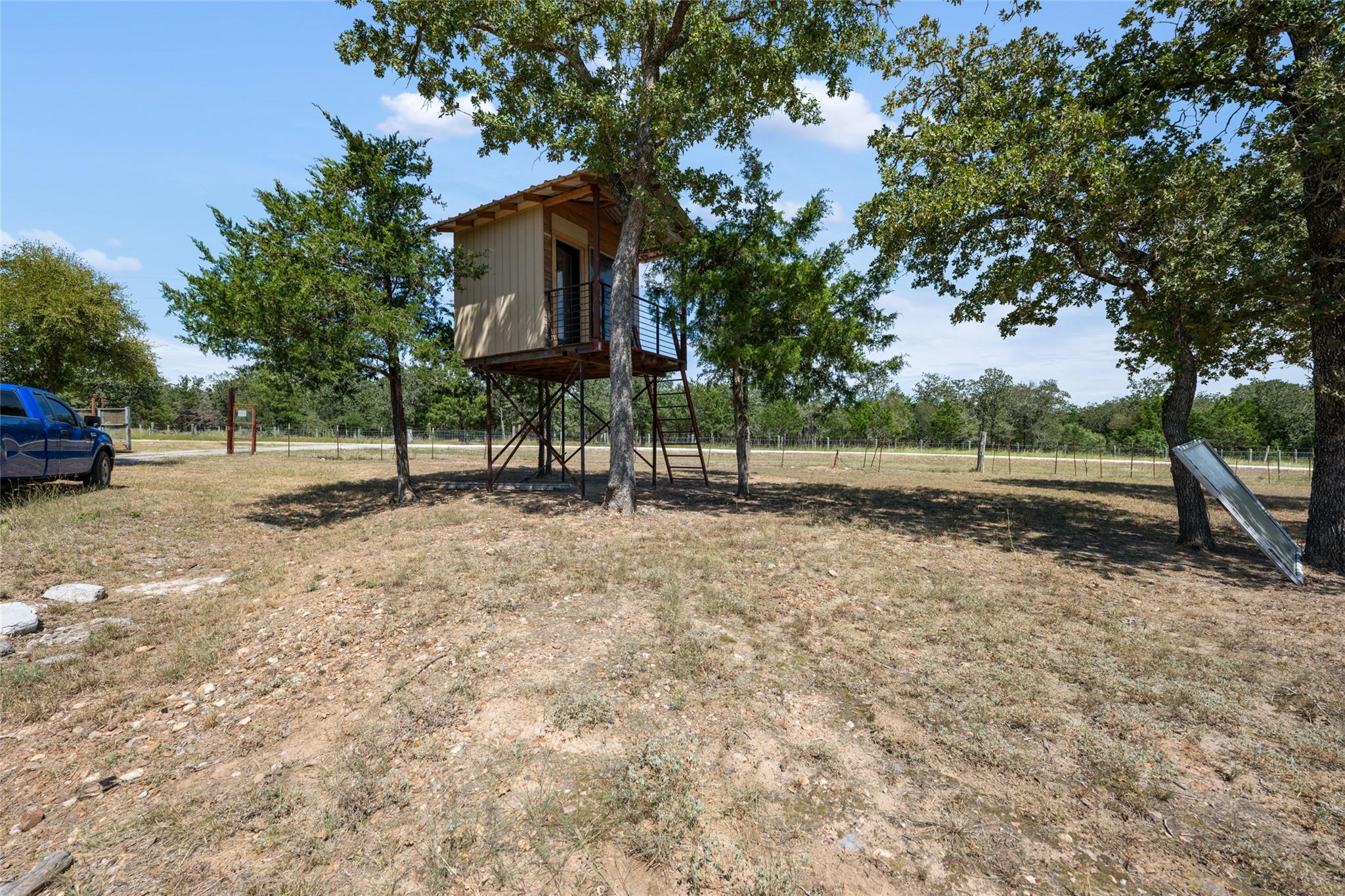 485 Bridgestone Ct, Lockhart, TX 78644