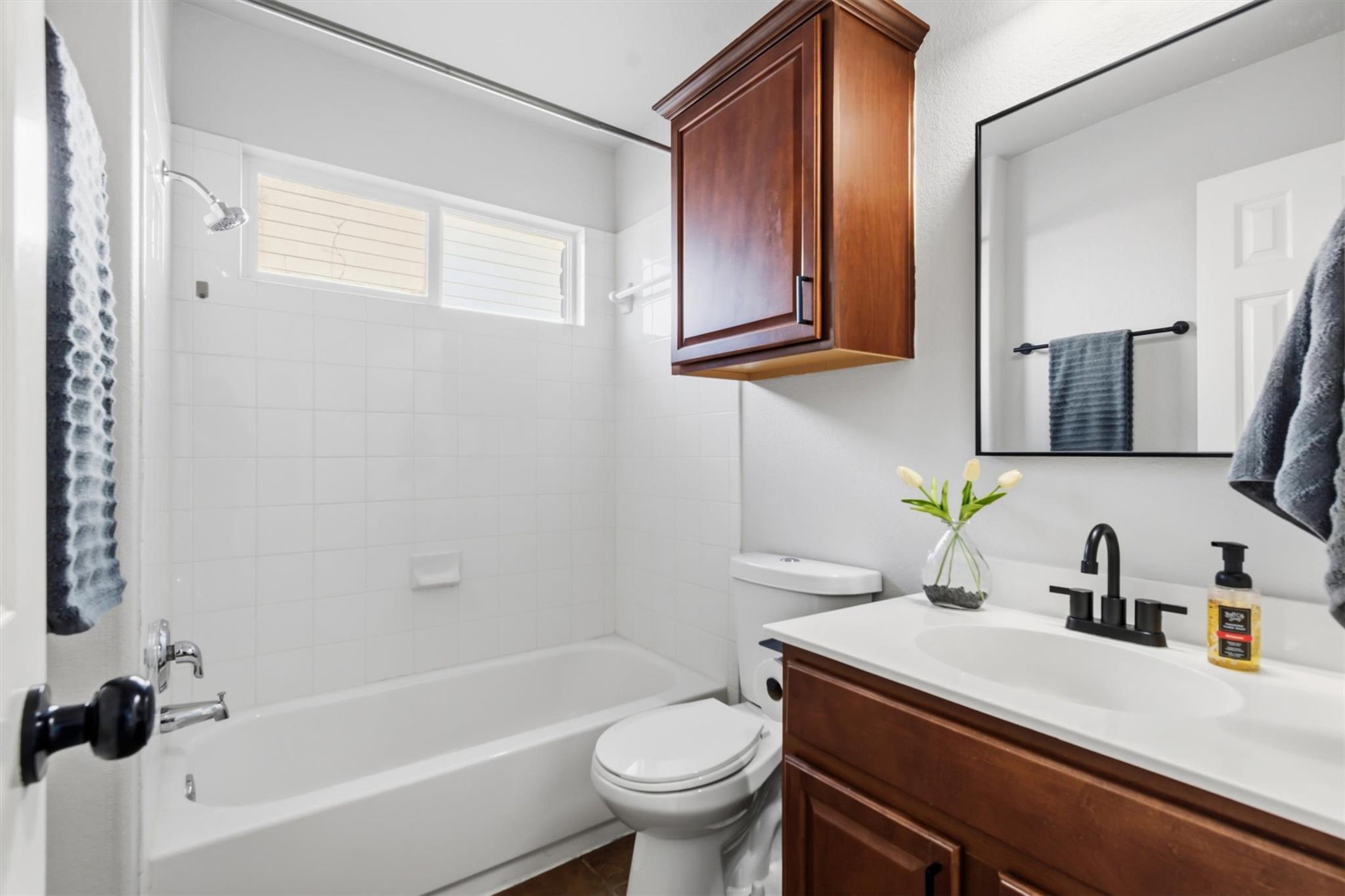 394 Verano Cir, Kyle, TX 78640