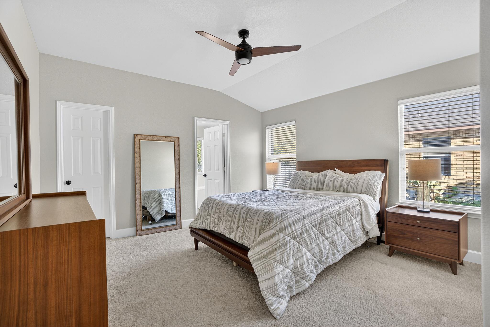 394 Verano Cir, Kyle, TX 78640