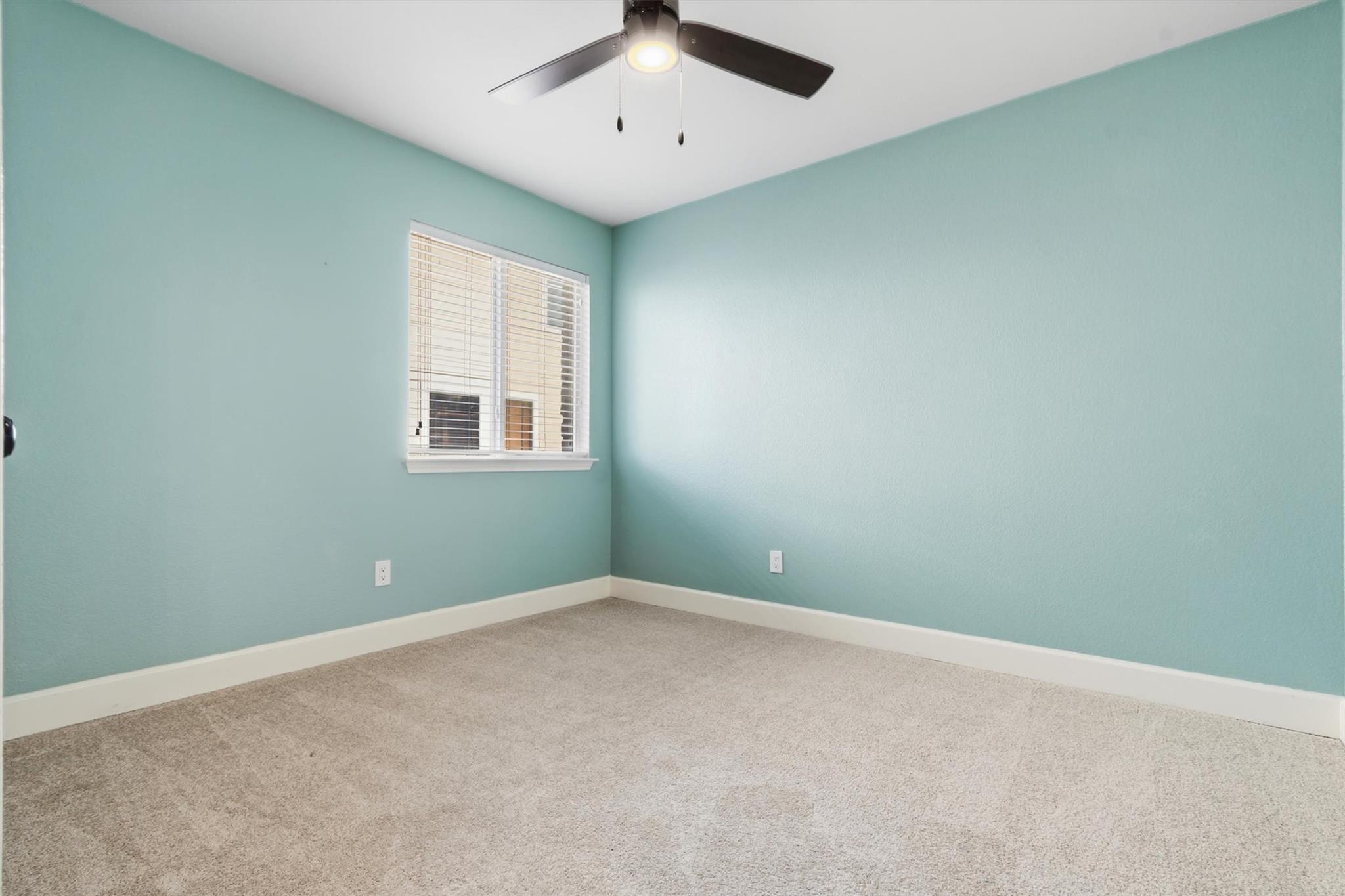 394 Verano Cir, Kyle, TX 78640