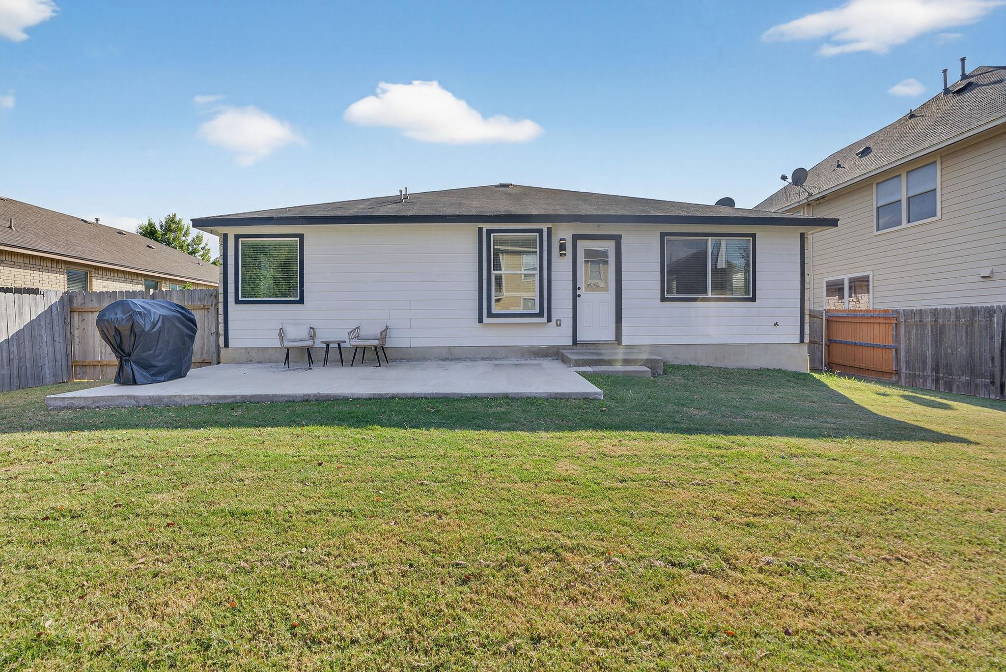 394 Verano Cir, Kyle, TX 78640