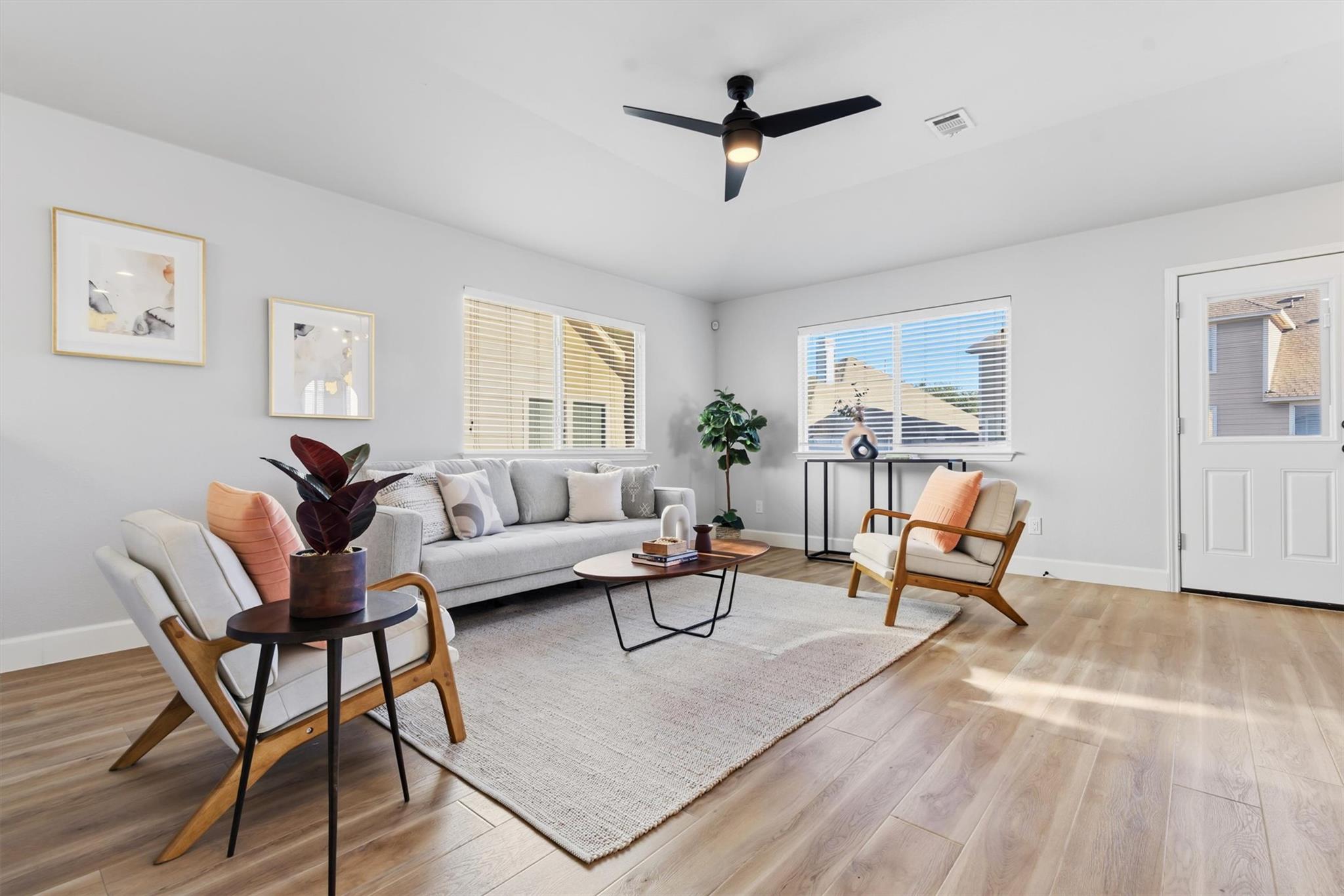 394 Verano Cir, Kyle, TX 78640