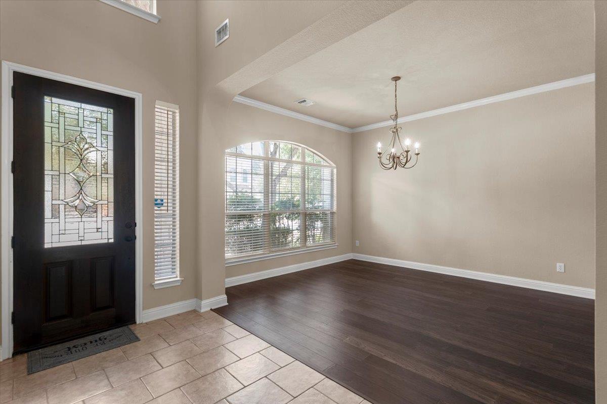 15601 Interlachen Dr, Austin, TX 78717