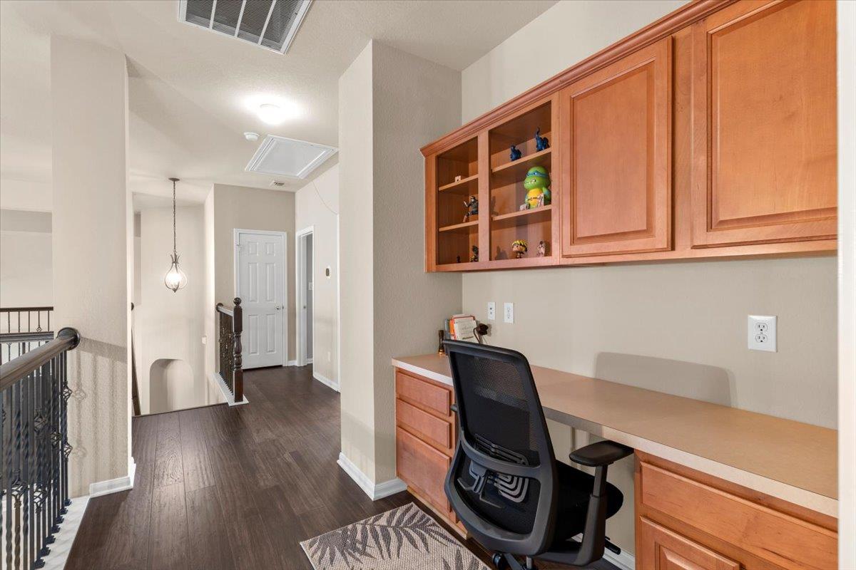 15601 Interlachen Dr, Austin, TX 78717