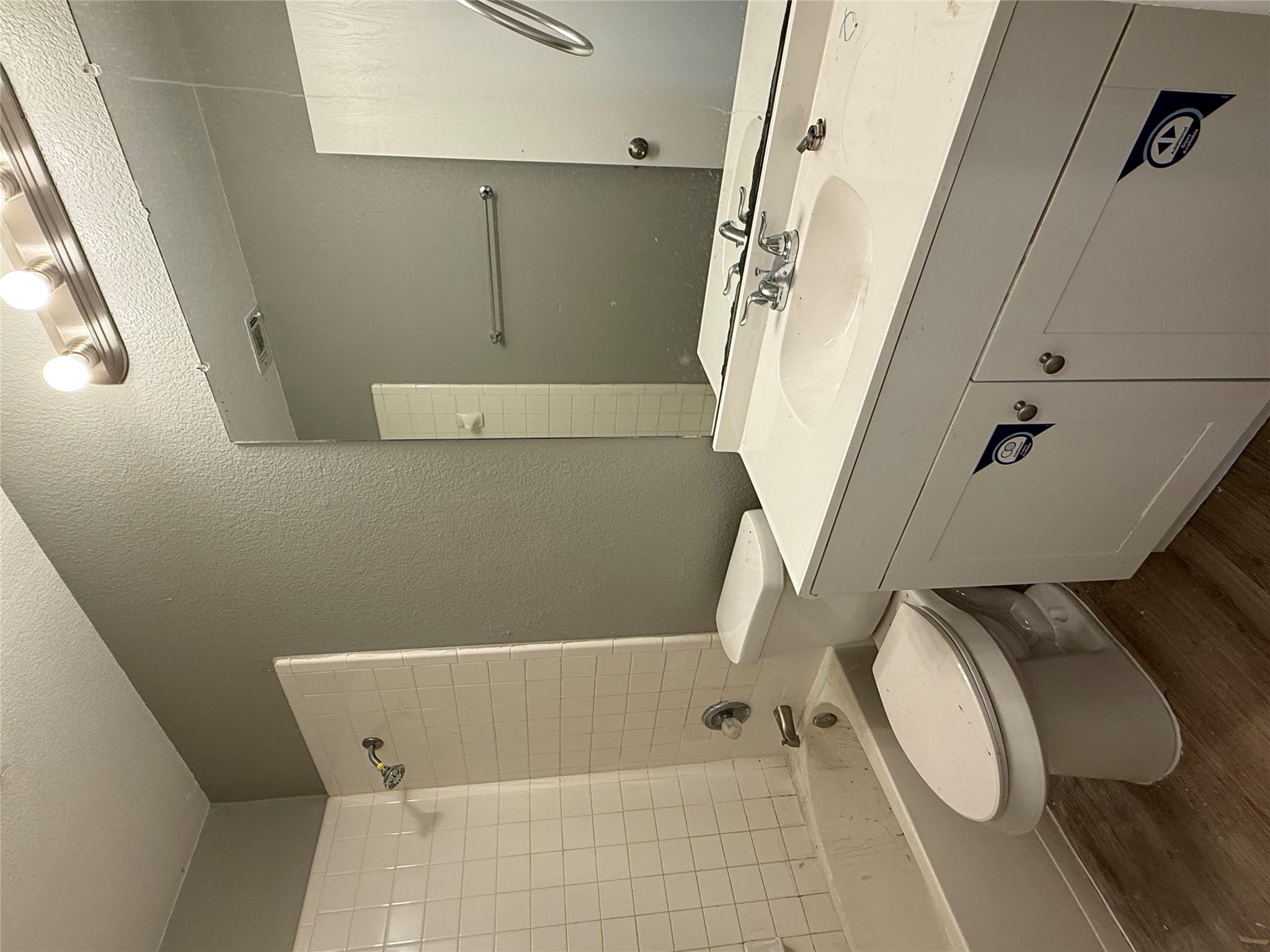 2221 Creekside Ln # B, Georgetown, TX 78626