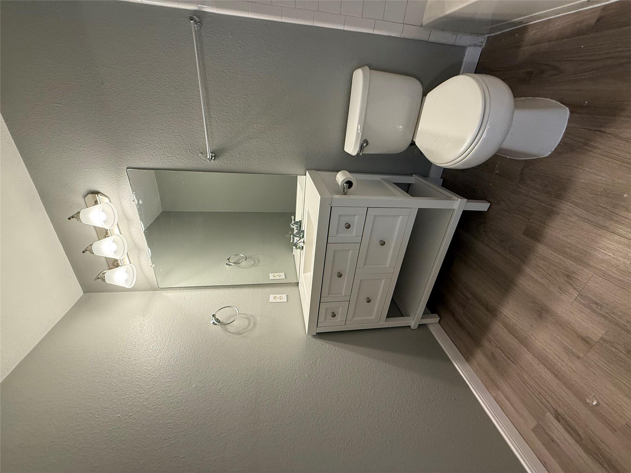 2221 Creekside Ln # B, Georgetown, TX 78626