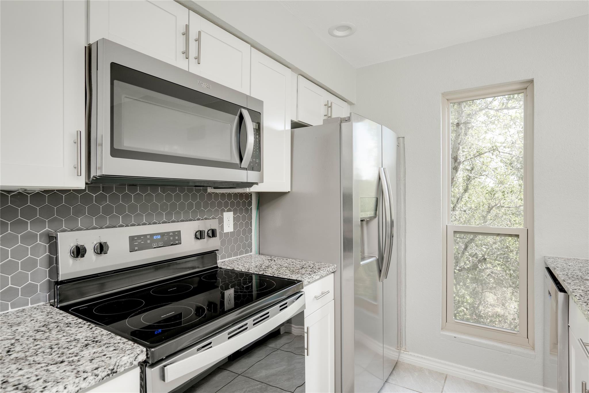 801 Grassy Knl # A, Horseshoe Bay, TX 78657