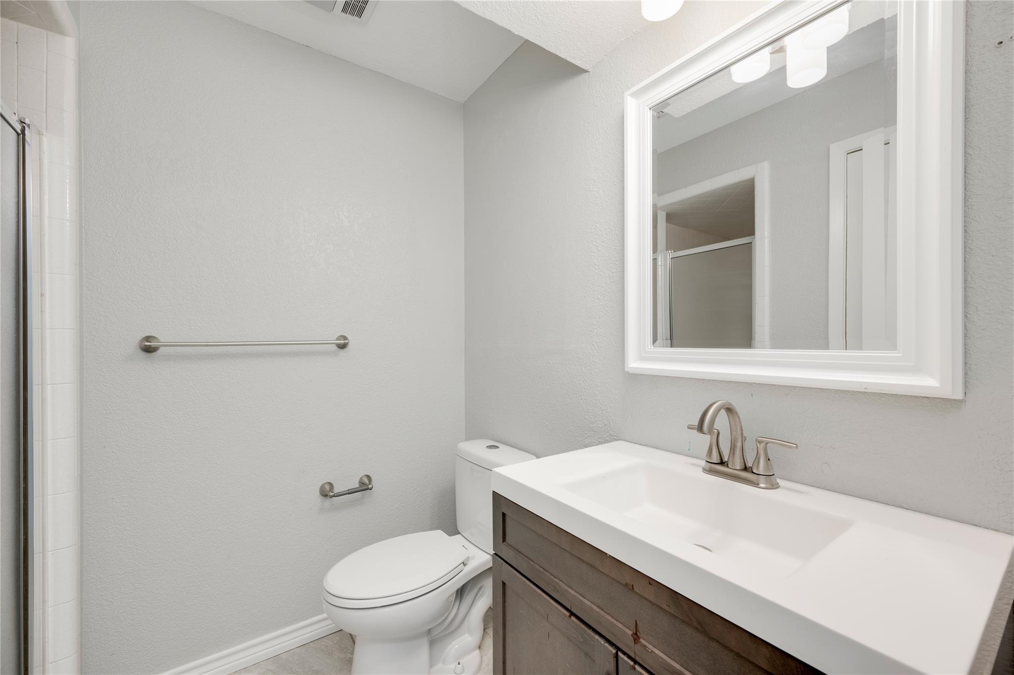 801 Grassy Knl # A, Horseshoe Bay, TX 78657